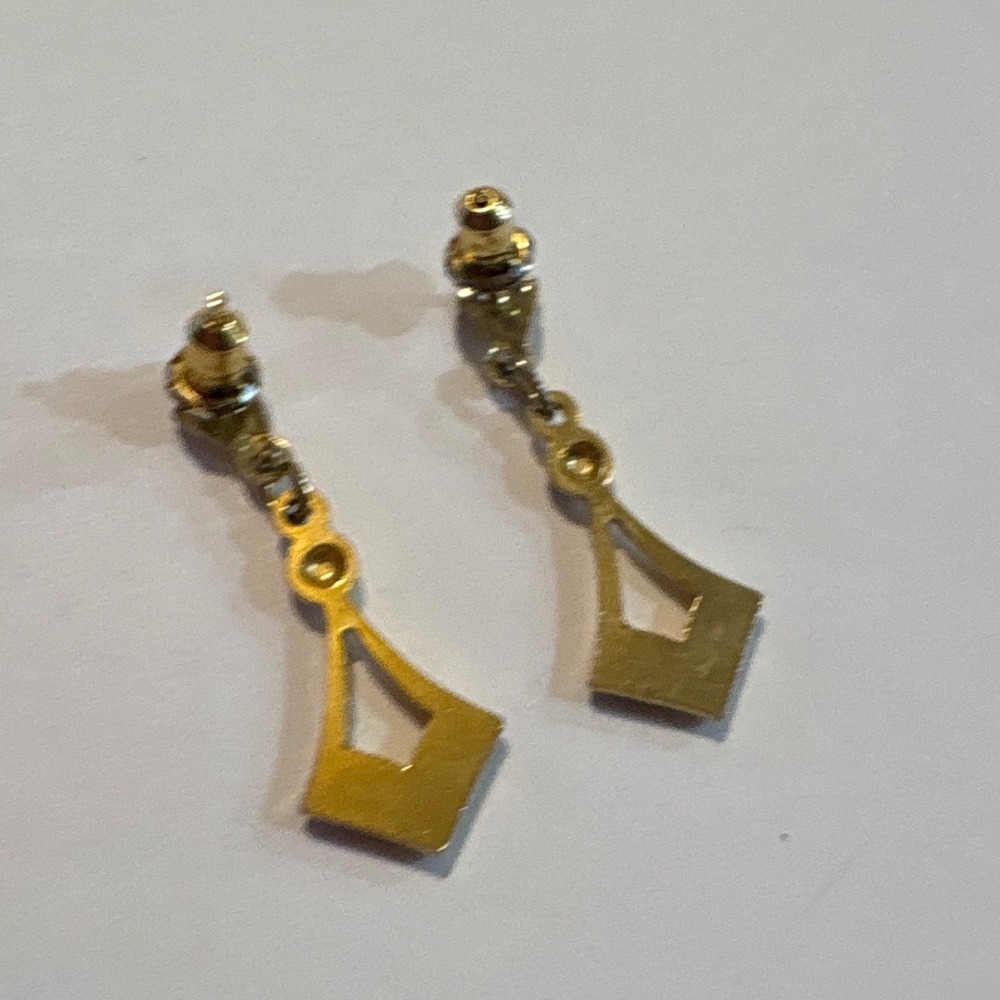 1960s Gold Tone Geometric Open Diamond Drop Dangle Earrings Textured Finish - Picture 11 of 12